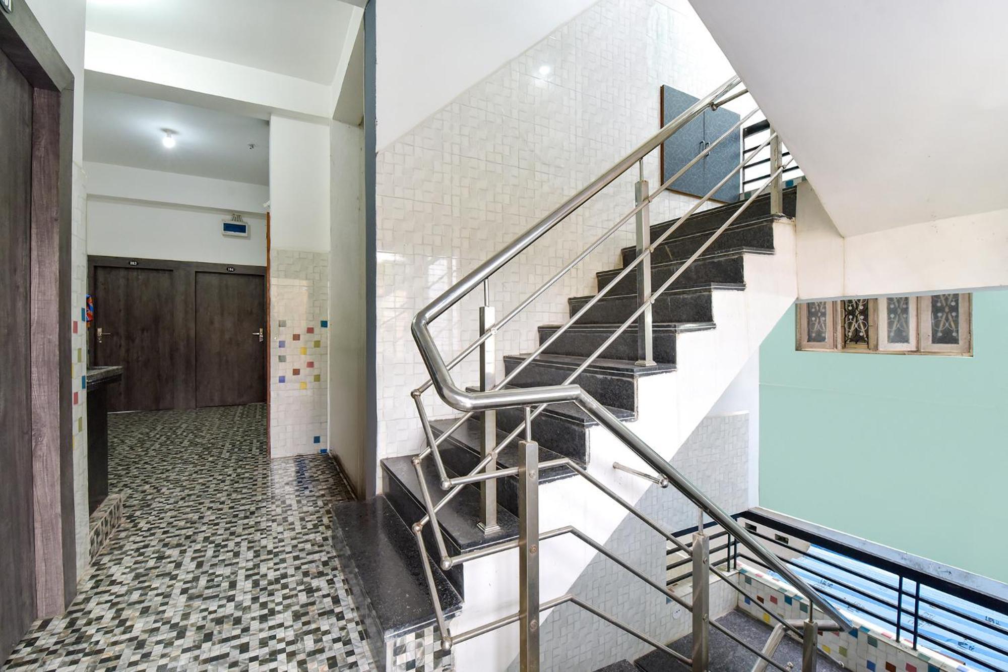 Fabexpress Soni Palace Ujjain Eksteriør billede