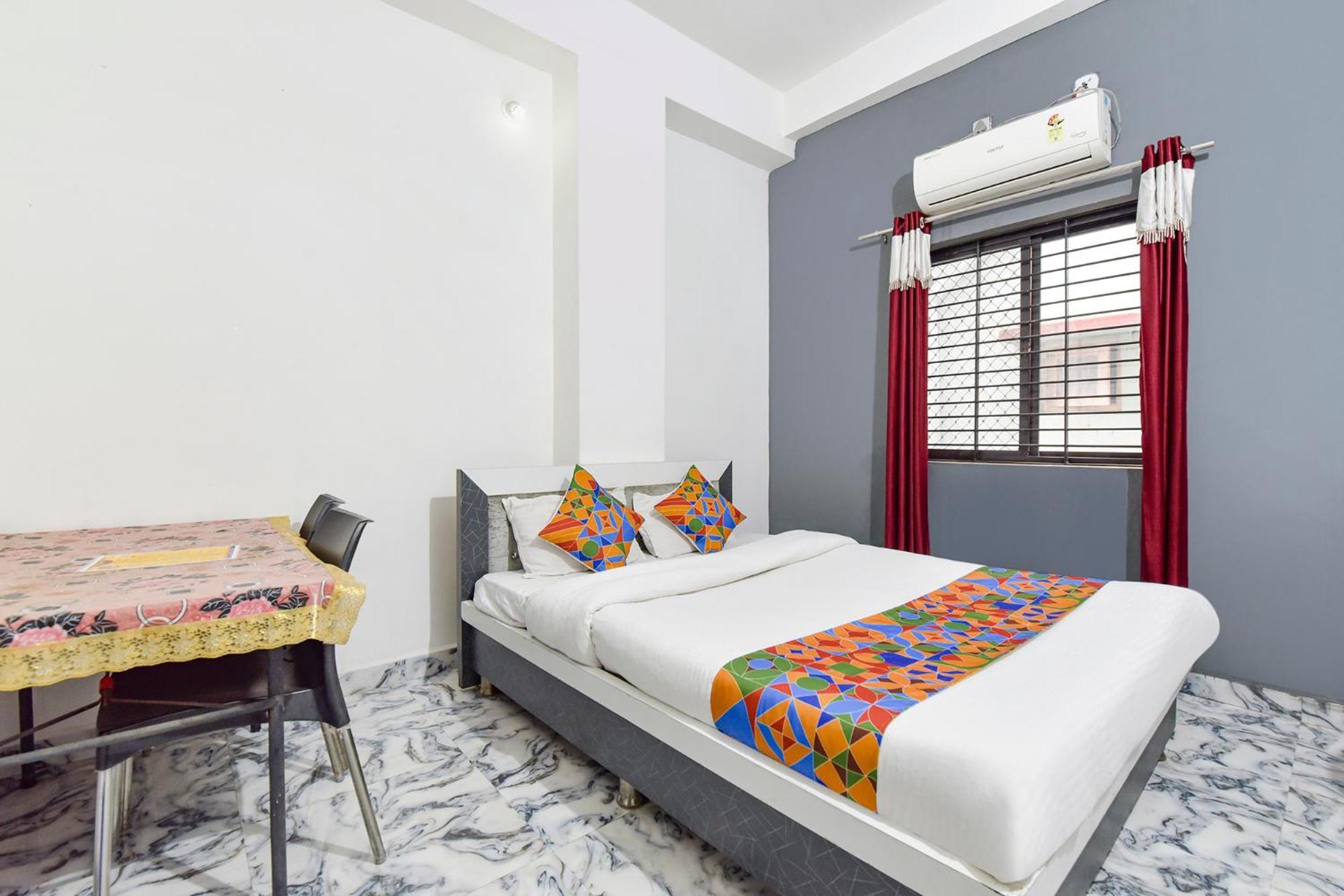 Fabexpress Soni Palace Ujjain Eksteriør billede
